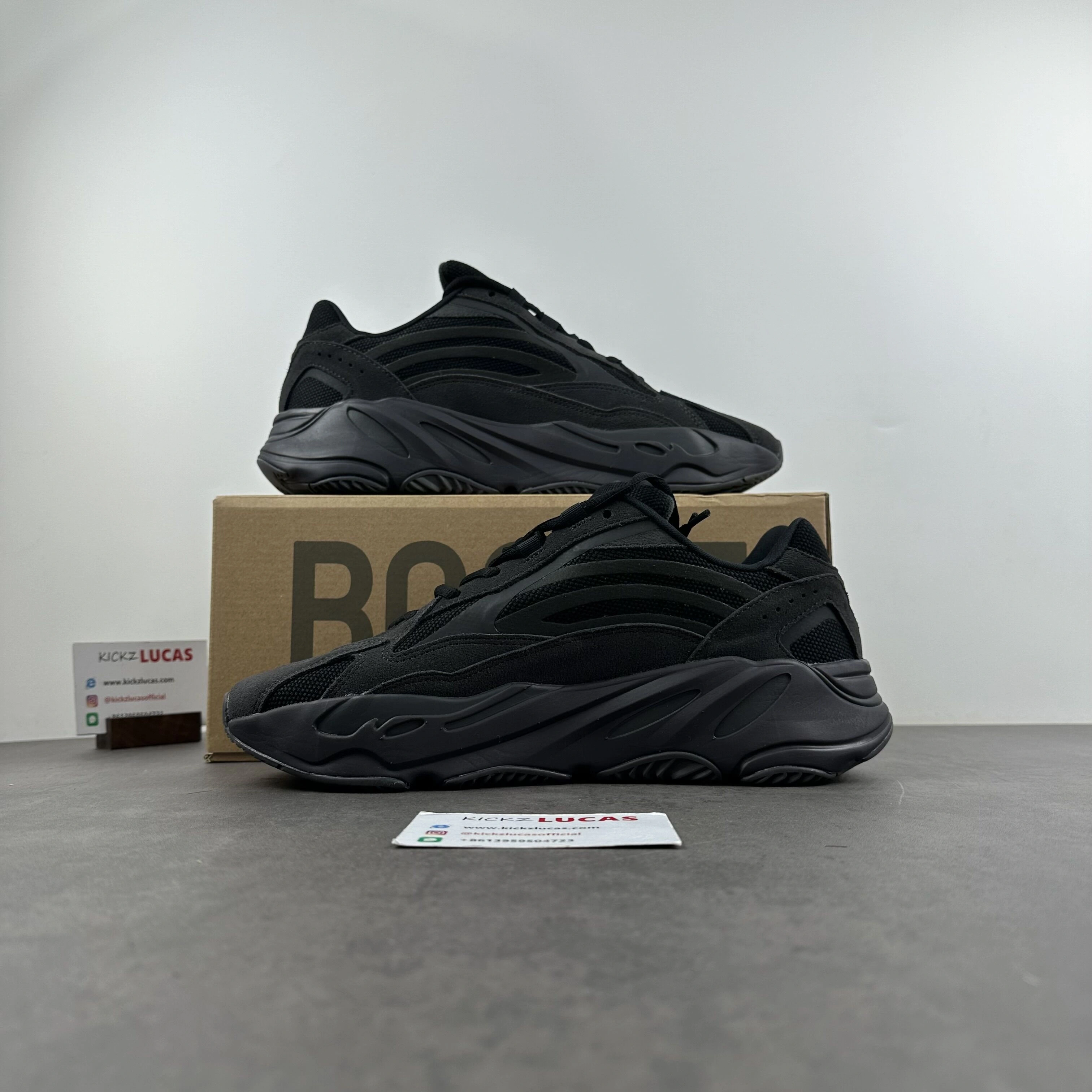 Yeezy Boost 700 V2 Vanta FU WellDesigned 2747