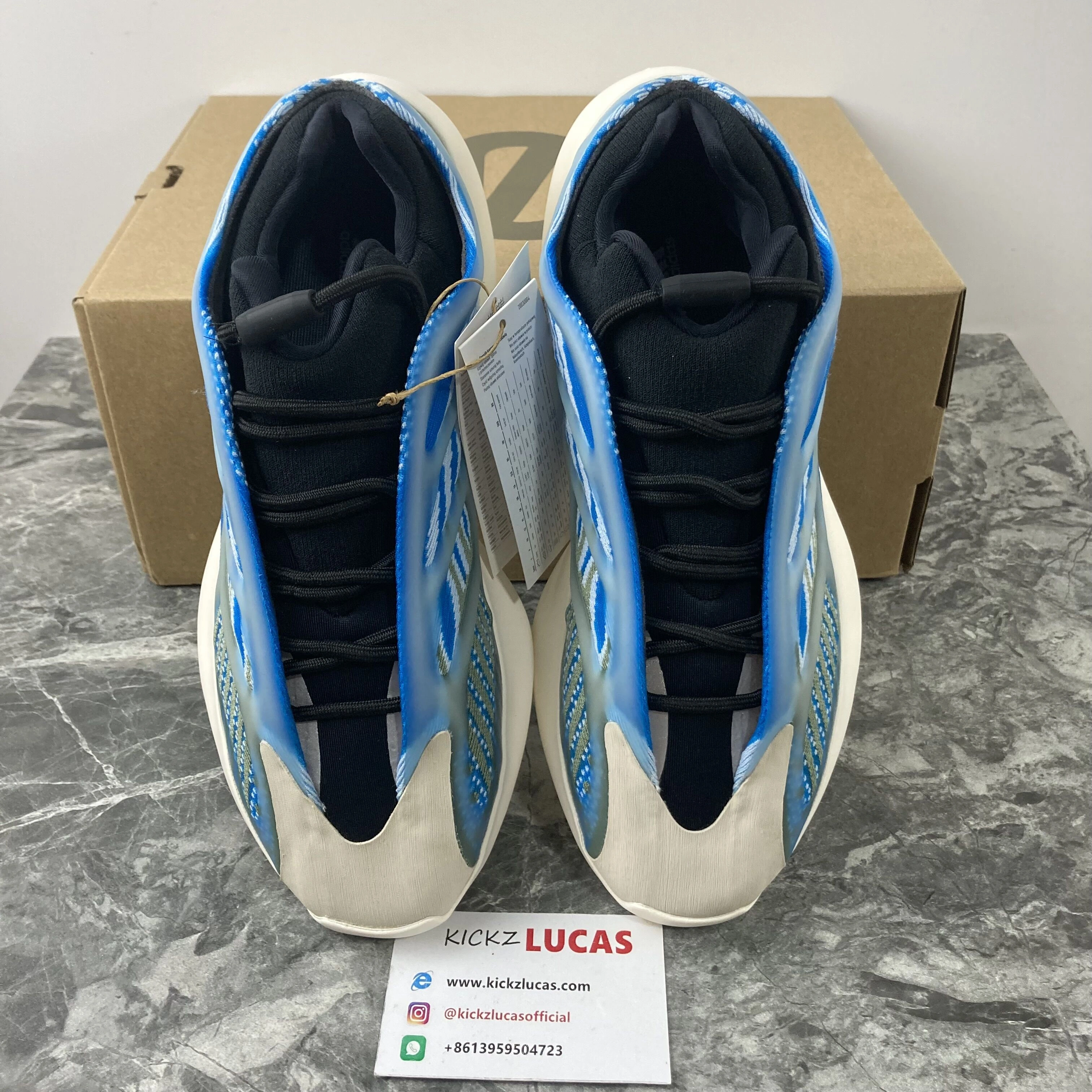 Yeezy Boost 700 V3 Azareth G Effortless 2733