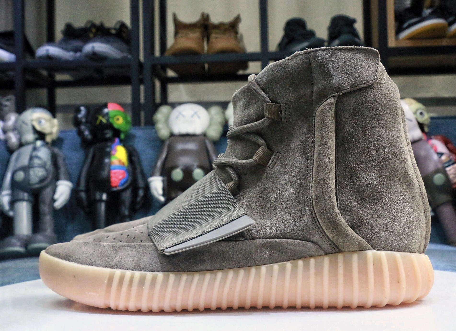 Yeezy Boost 750 Light Brown Supportive 2753