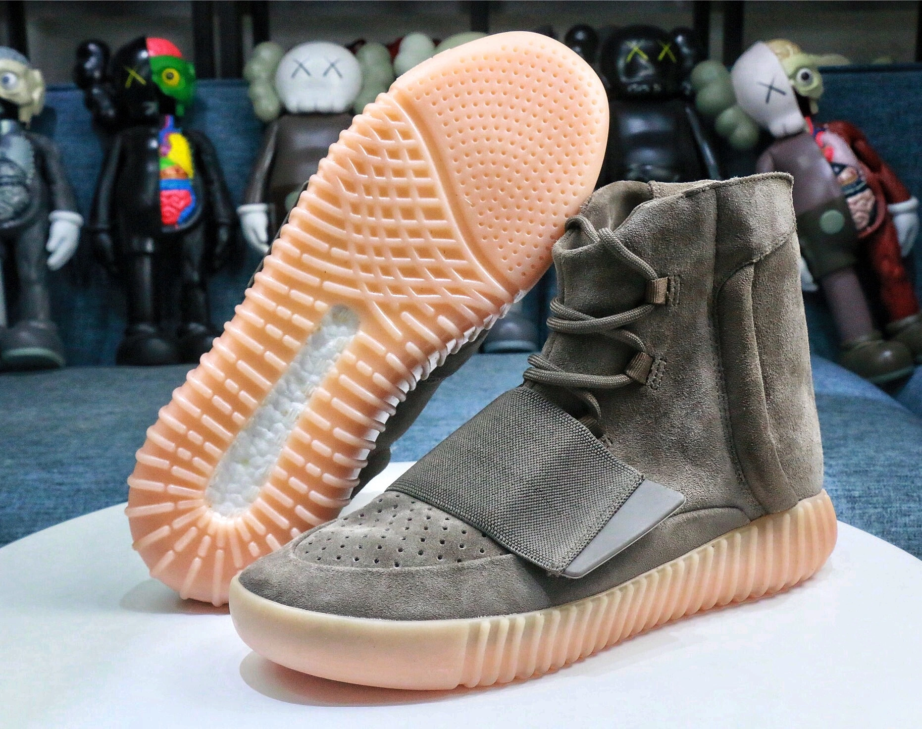 Yeezy Boost 750 Light Brown Supportive 2753