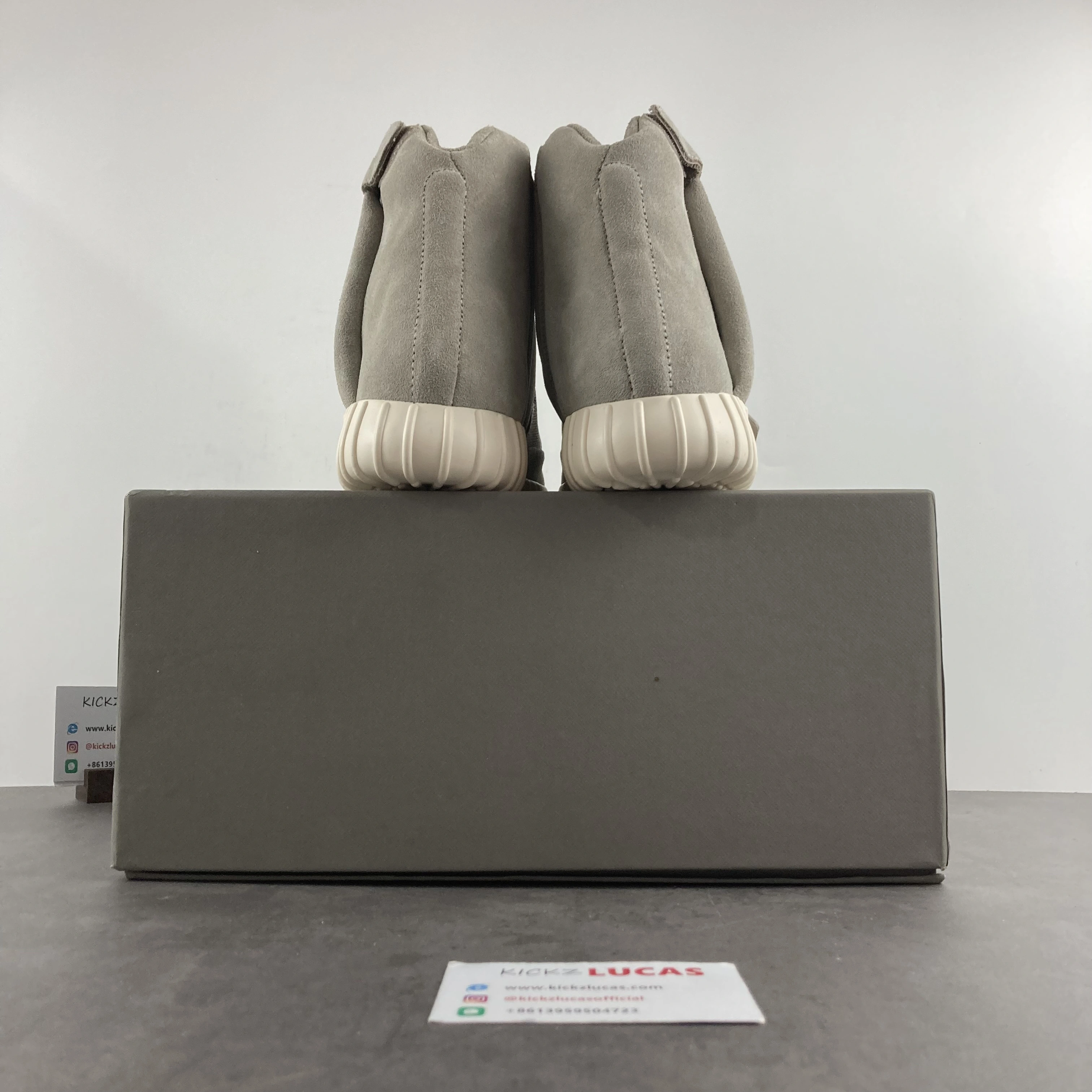 Yeezy Boost 750 OG Grey B Chic 2754