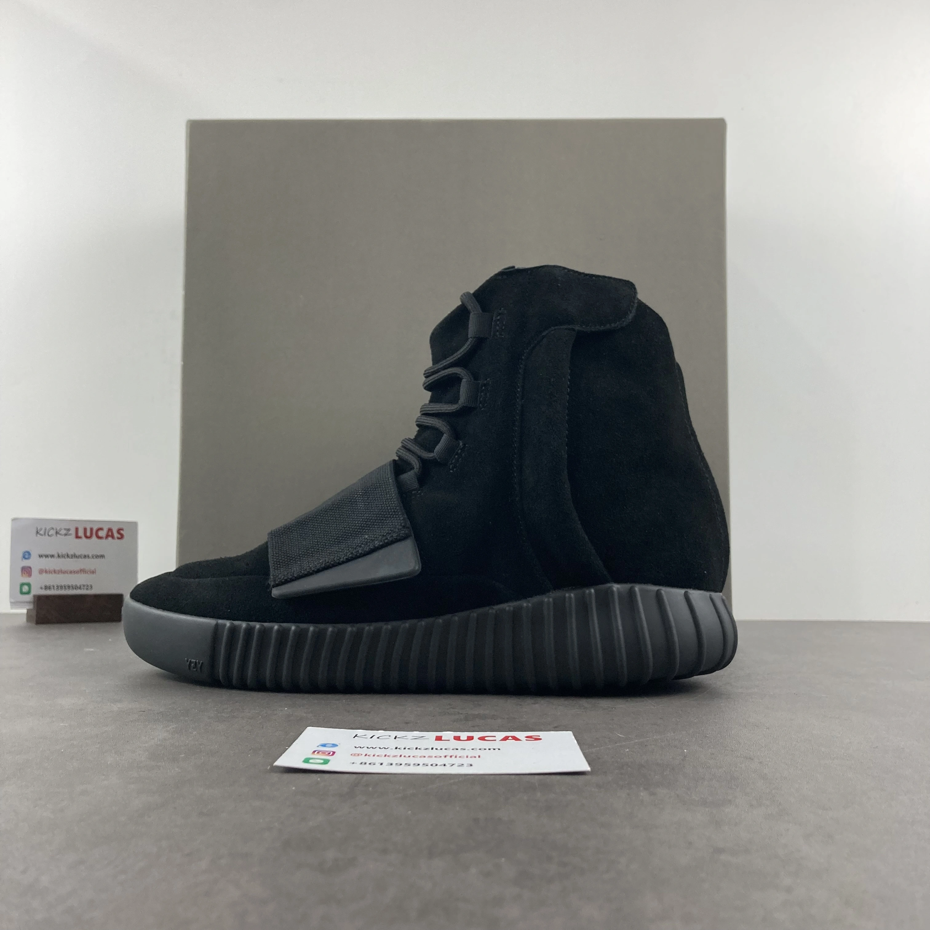 Yeezy Boost 750 Triple Black BB NewStyle 2752