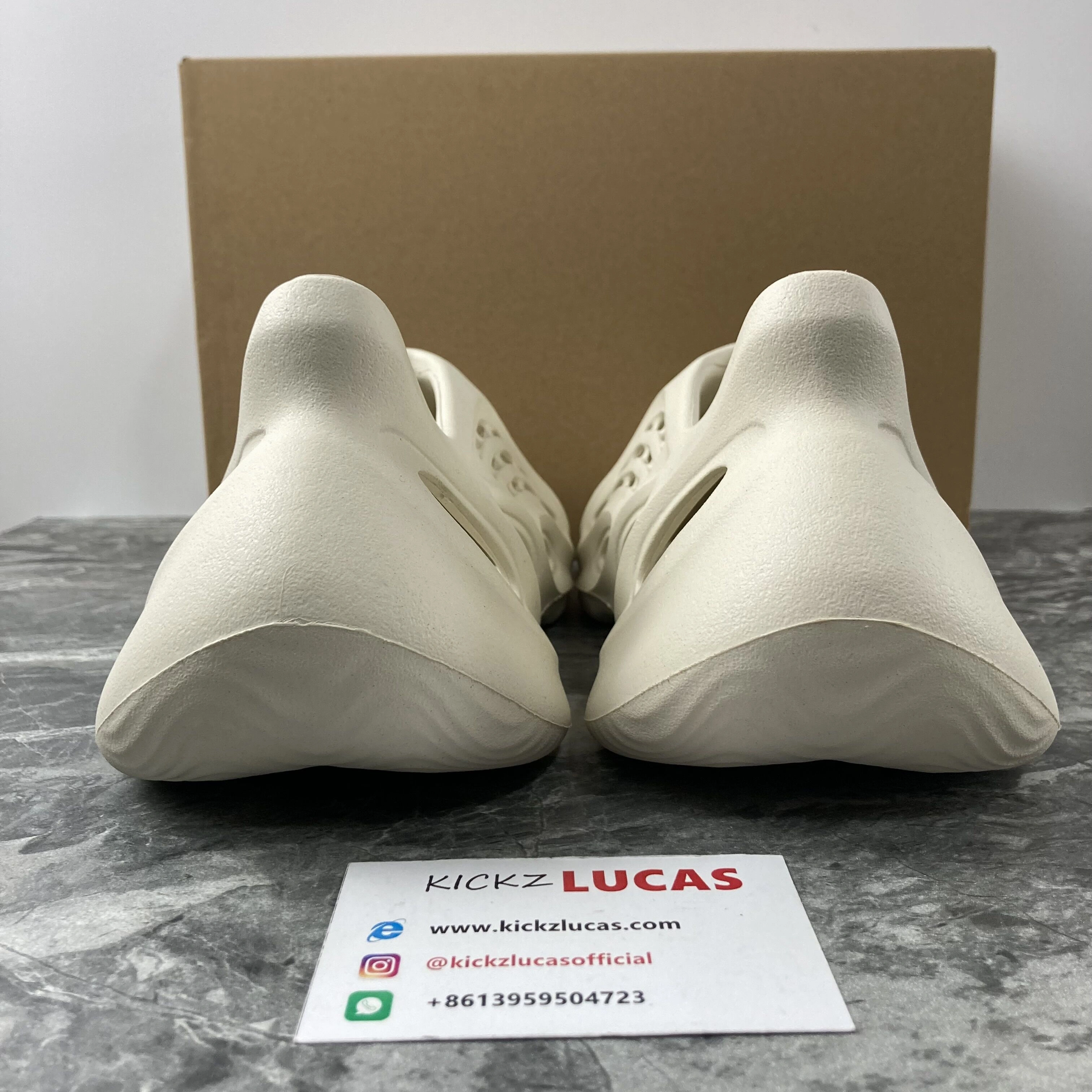 TopPick Yeezy Foam RNNR Ararat G 2608