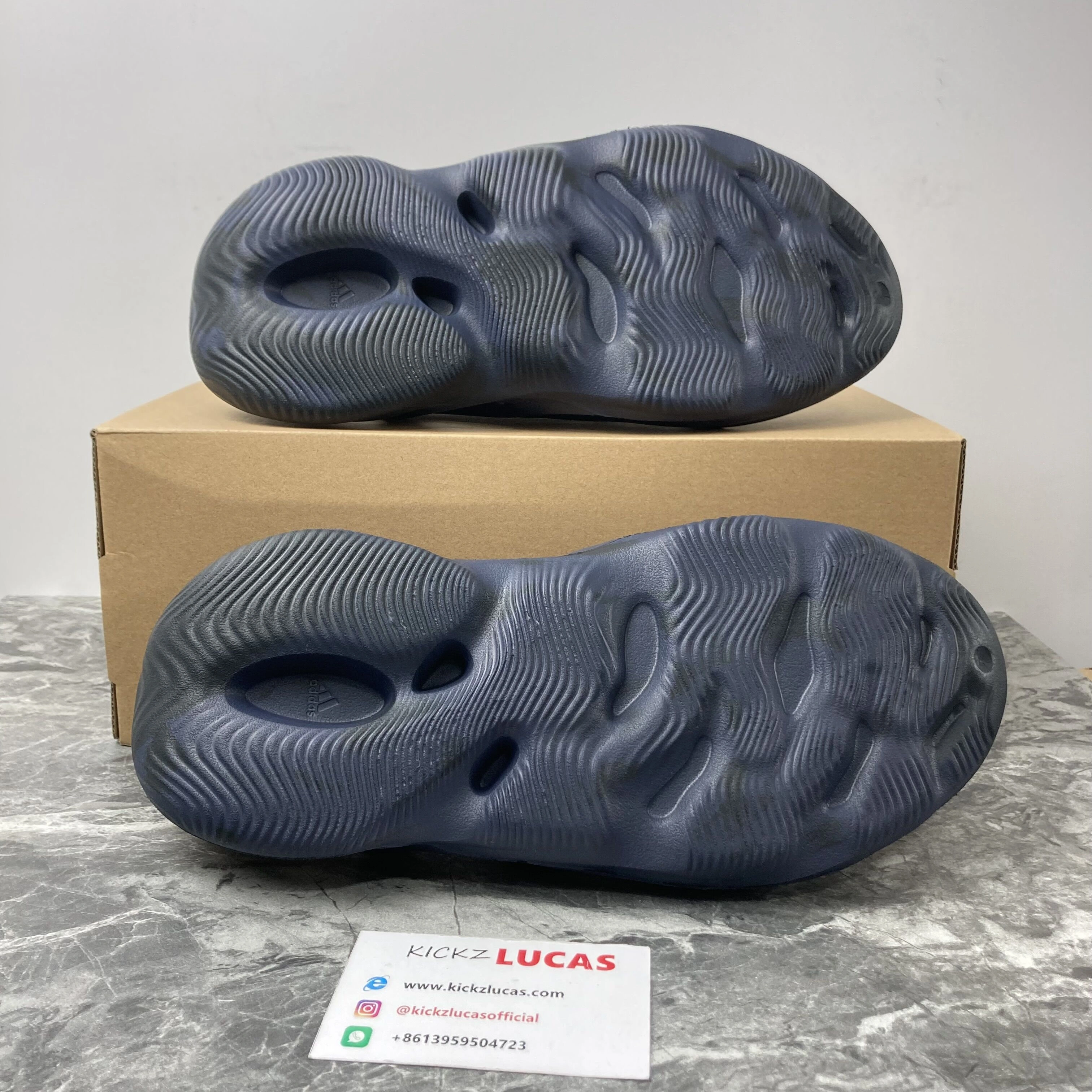 TopPick Yeezy Foam RNNR Mineral Blue GV 2607