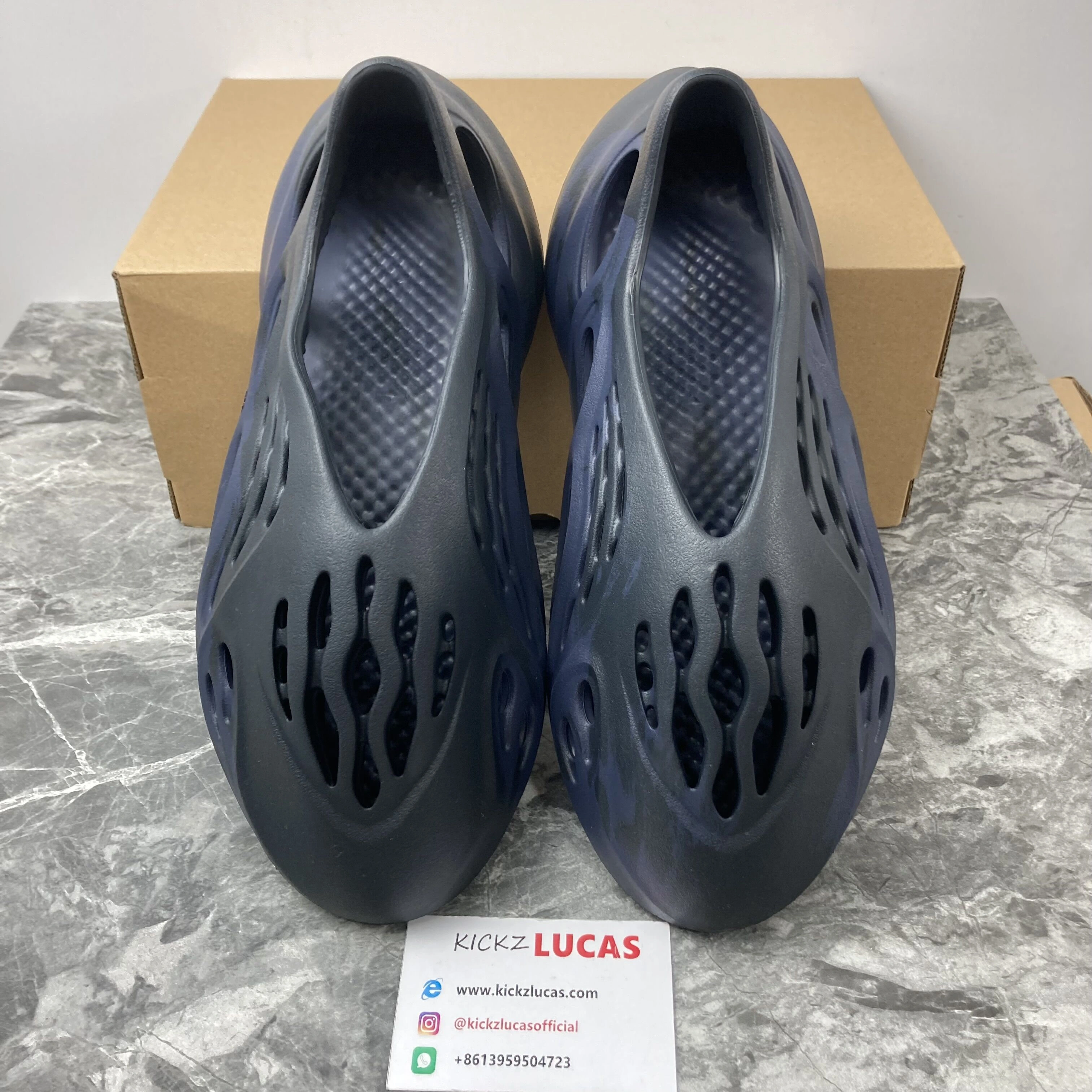 TopPick Yeezy Foam RNNR Mineral Blue GV 2607