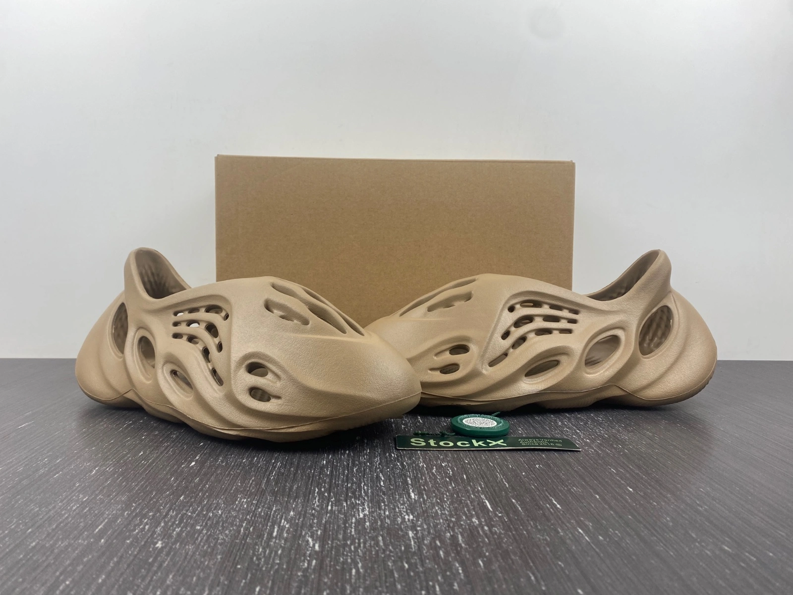 Minimalist Yeezy Foam RNR Clay Taupe GV 2577