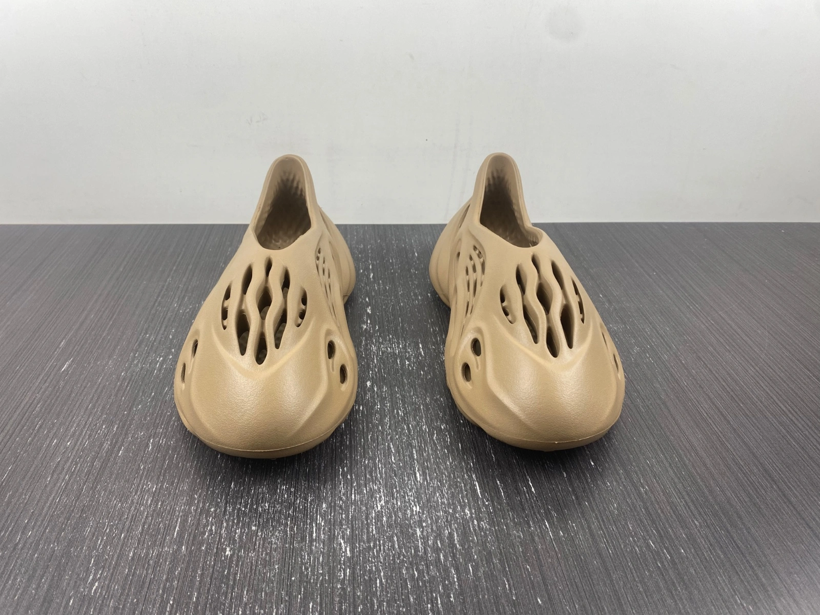 Minimalist Yeezy Foam RNR Clay Taupe GV 2577