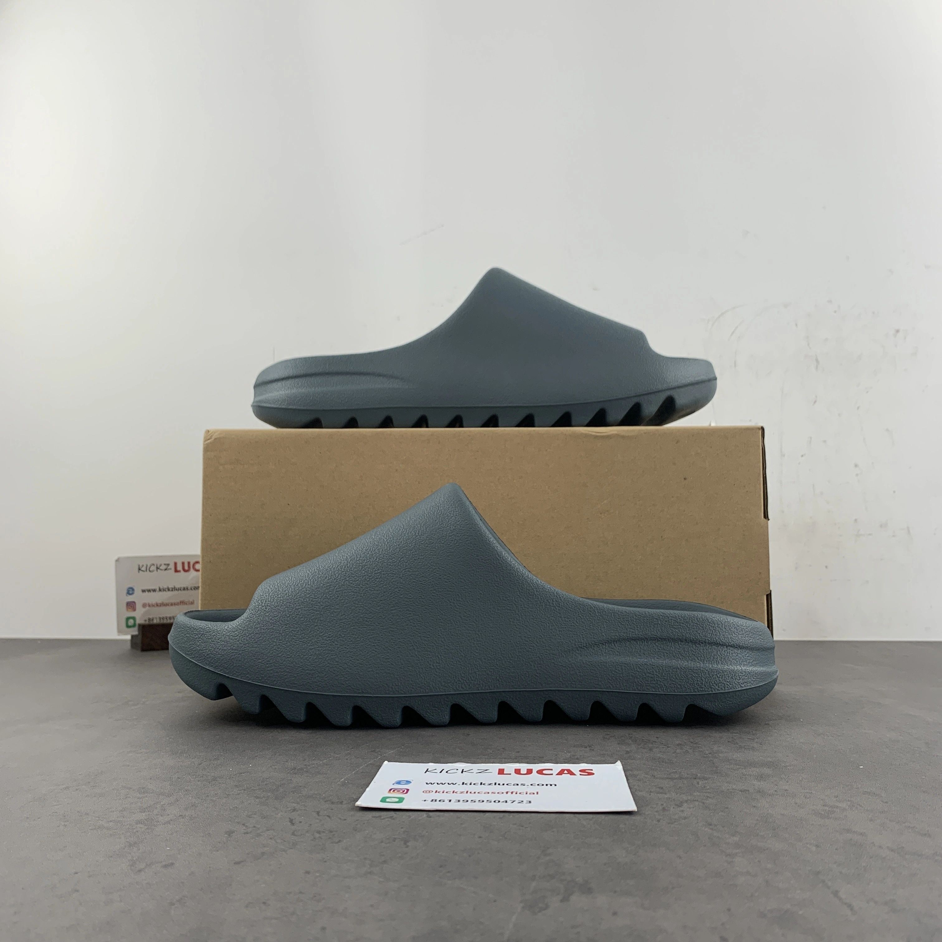 EyeCatching Yeezy Slide Slate Marine ID 2575