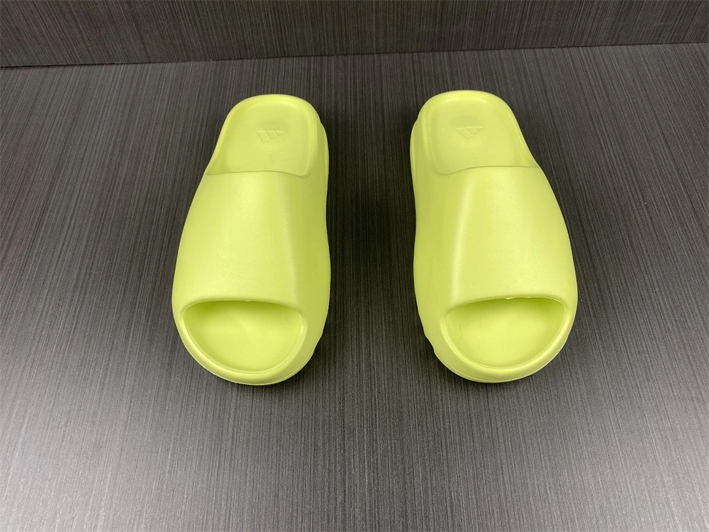 WaterResistant Yeezy Slide 2598