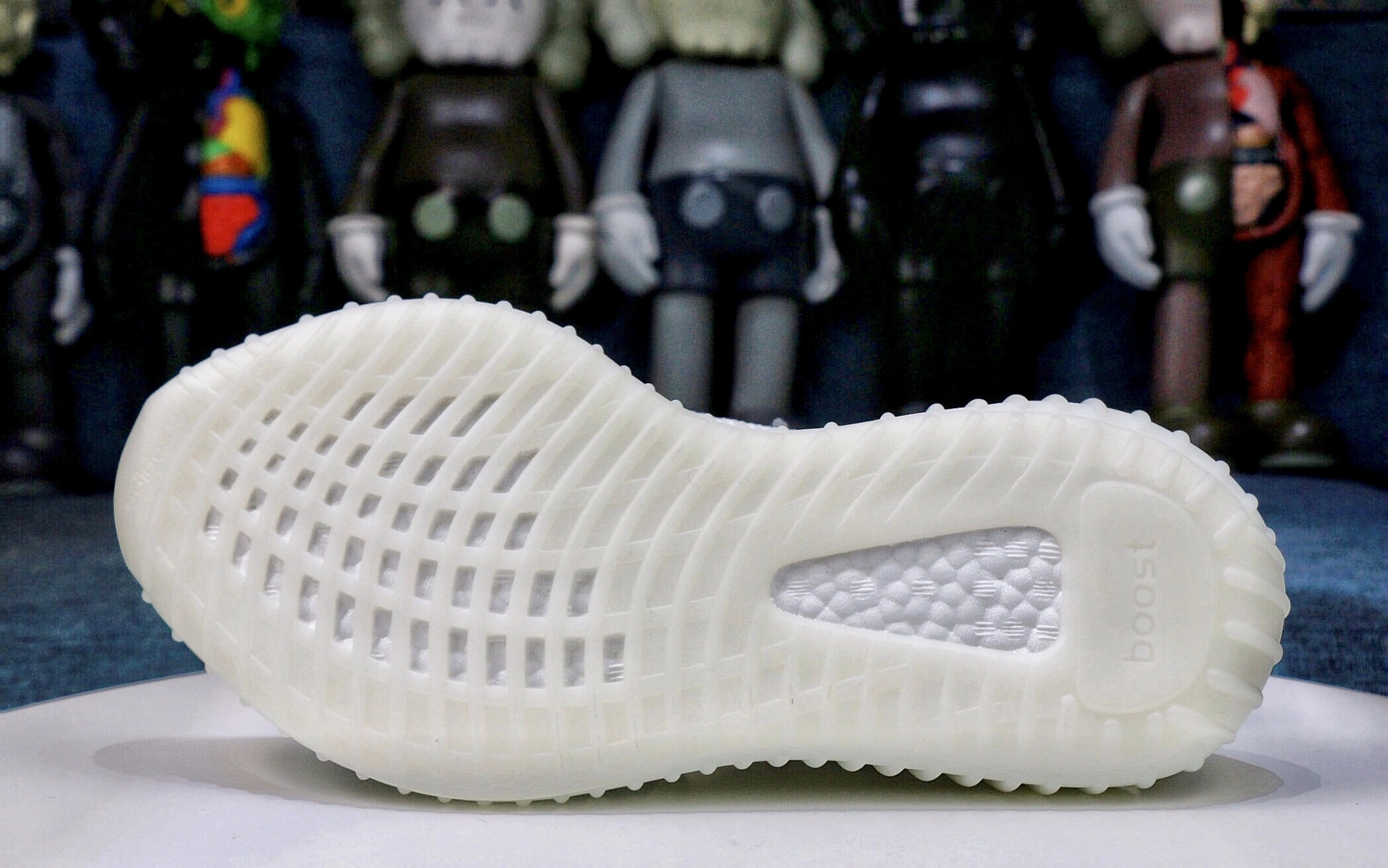 Attractive Yeezy boost 350 V2 Cream white 2680