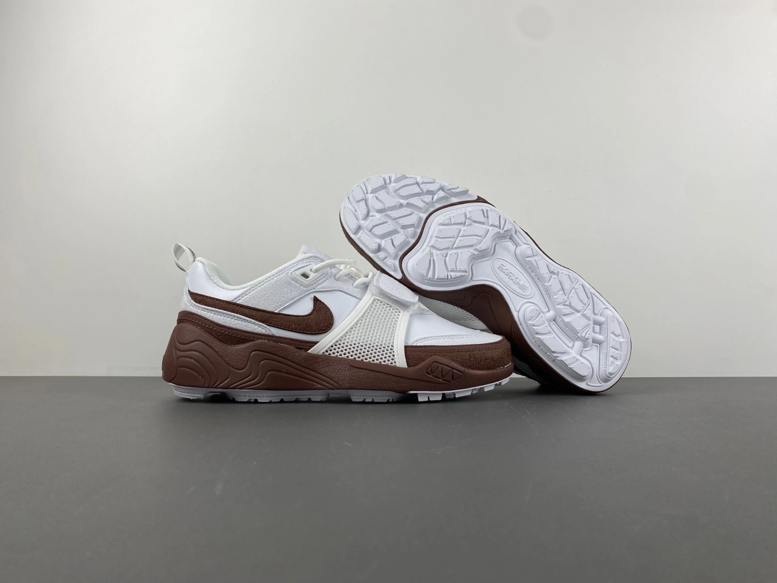 Minimalist Zoom Field Jaxx SP Travis Scott Jaxx Brown HQ3073- 1912