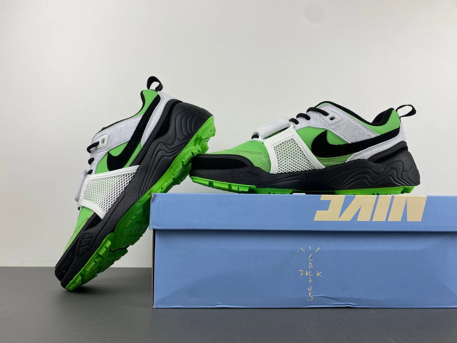 Zoom Field Jaxx SP Travis Scott Jaxx Green HQ3061- TopPick 1913