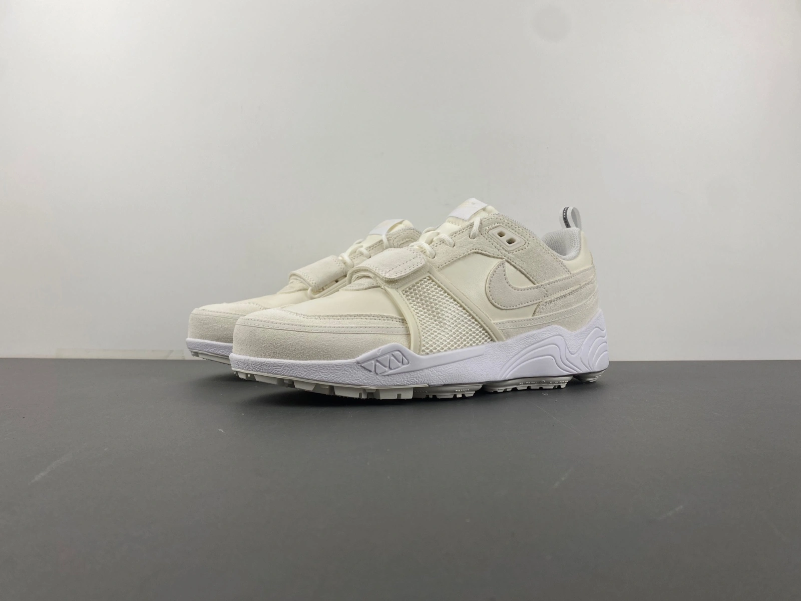 Zoom Field Jaxx SP Travis Scott Sail HQ3061- Elegant 1917
