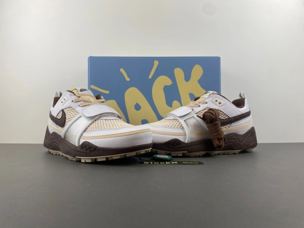 Zoom Field Jaxx Travis Scott Light Chocolate HQ3073- Refined 846