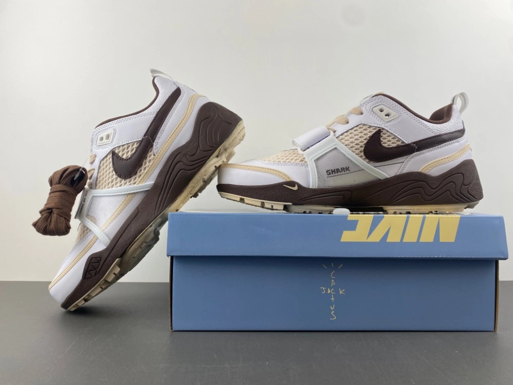 Zoom Field Jaxx Travis Scott Light Chocolate HQ3073- Refined 846