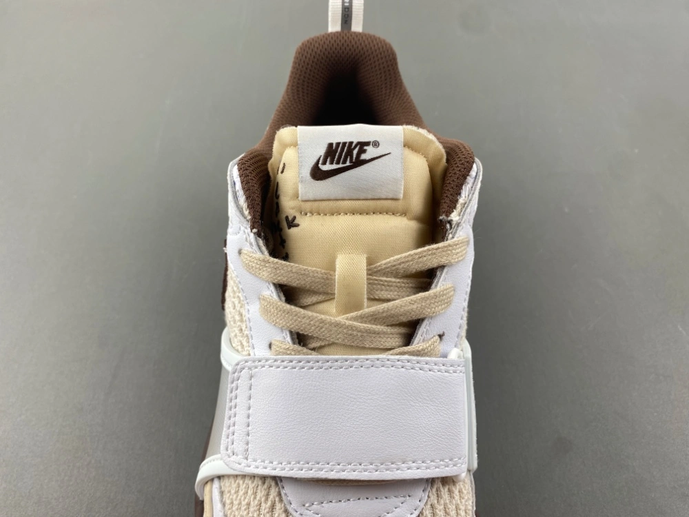 Zoom Field Jaxx Travis Scott Light Chocolate HQ3073- Refined 846