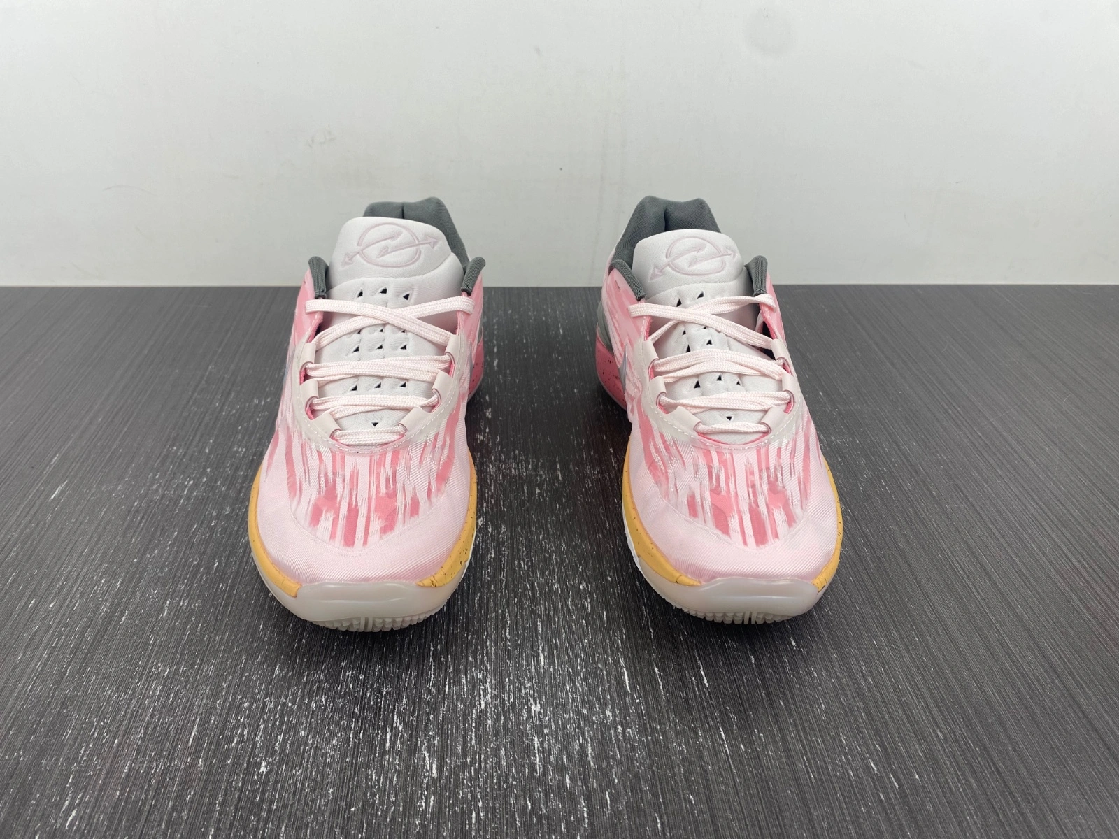 Stylish Zoom GT Cut 2 Pearl Pink DJ6015-602 DJ6013- 1157