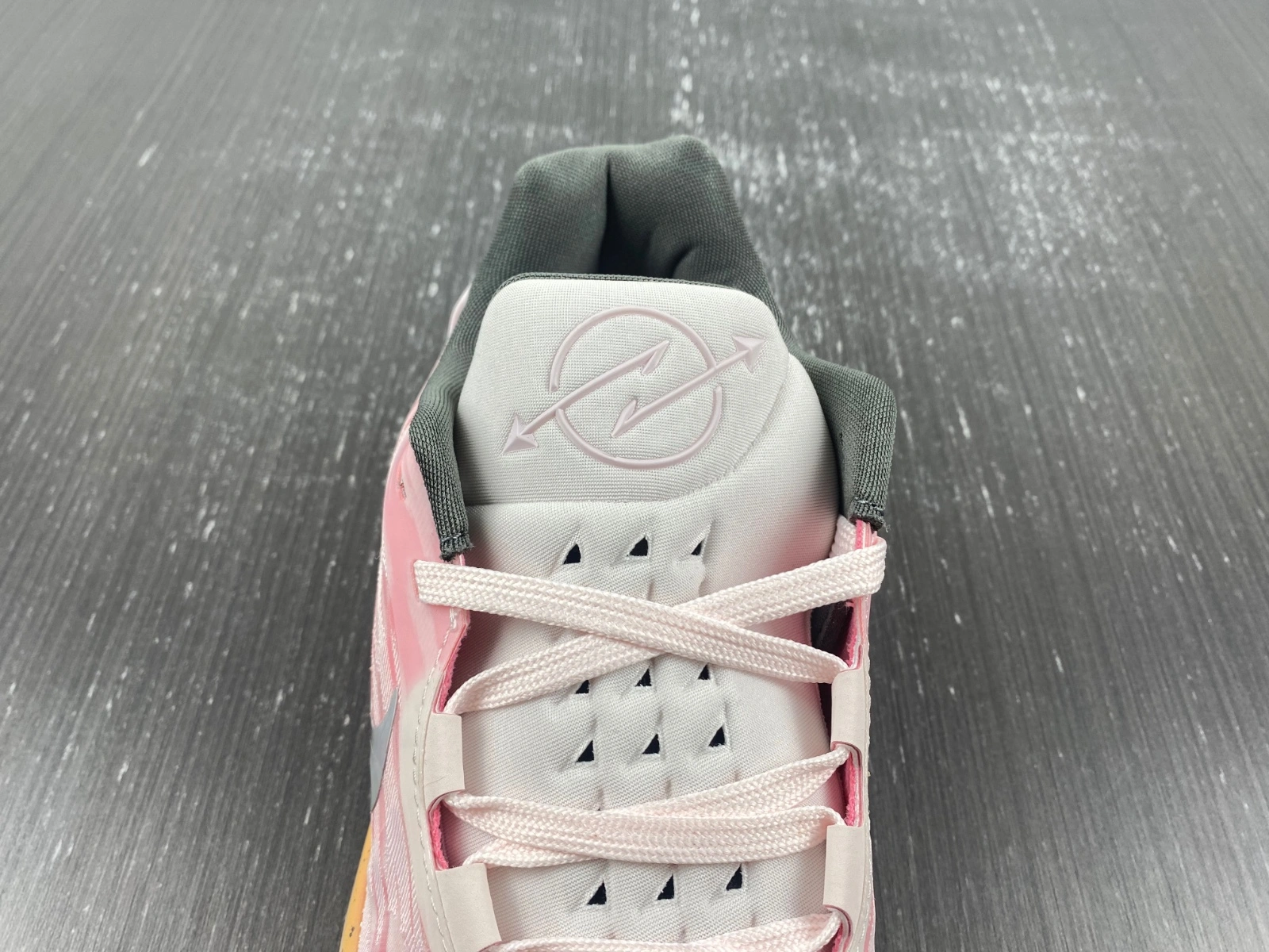 Stylish Zoom GT Cut 2 Pearl Pink DJ6015-602 DJ6013- 1157