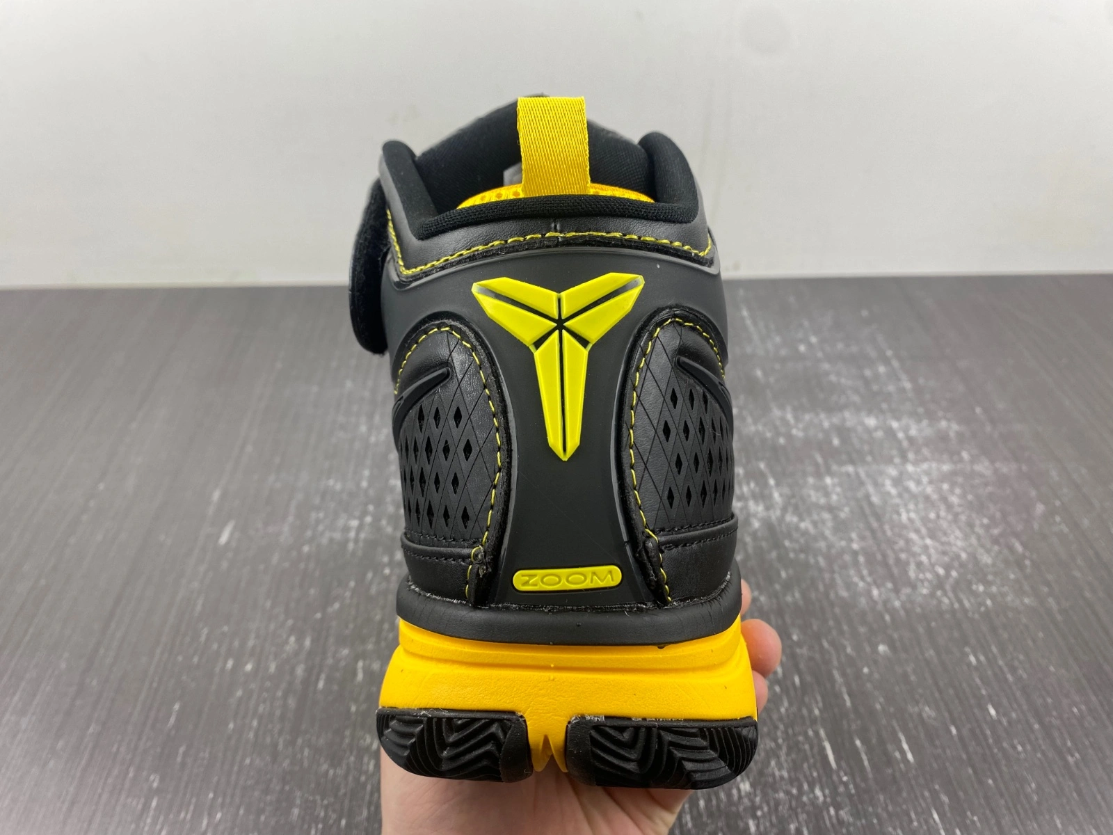 Chic Zoom Kobe 2 Carpe Diem 316022- 1079
