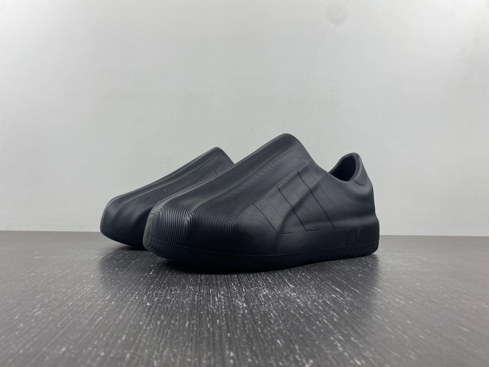 adiFOM Superstar Triple Black GZ Practical 2571