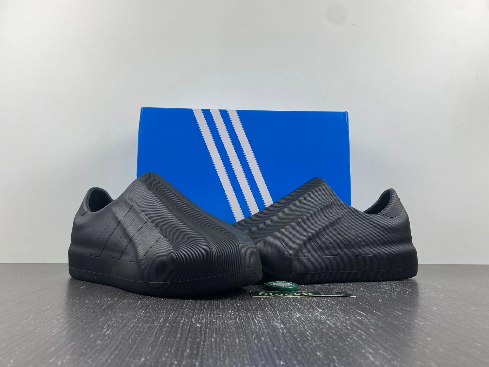 adiFOM Superstar Triple Black GZ Practical 2571