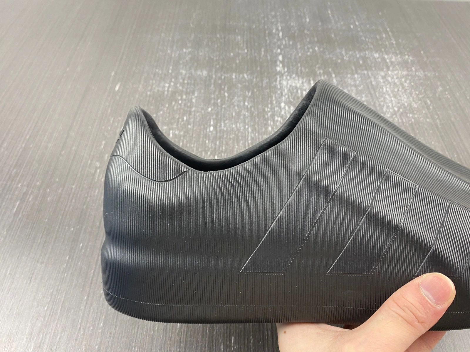 adiFOM Superstar Triple Black GZ Practical 2571