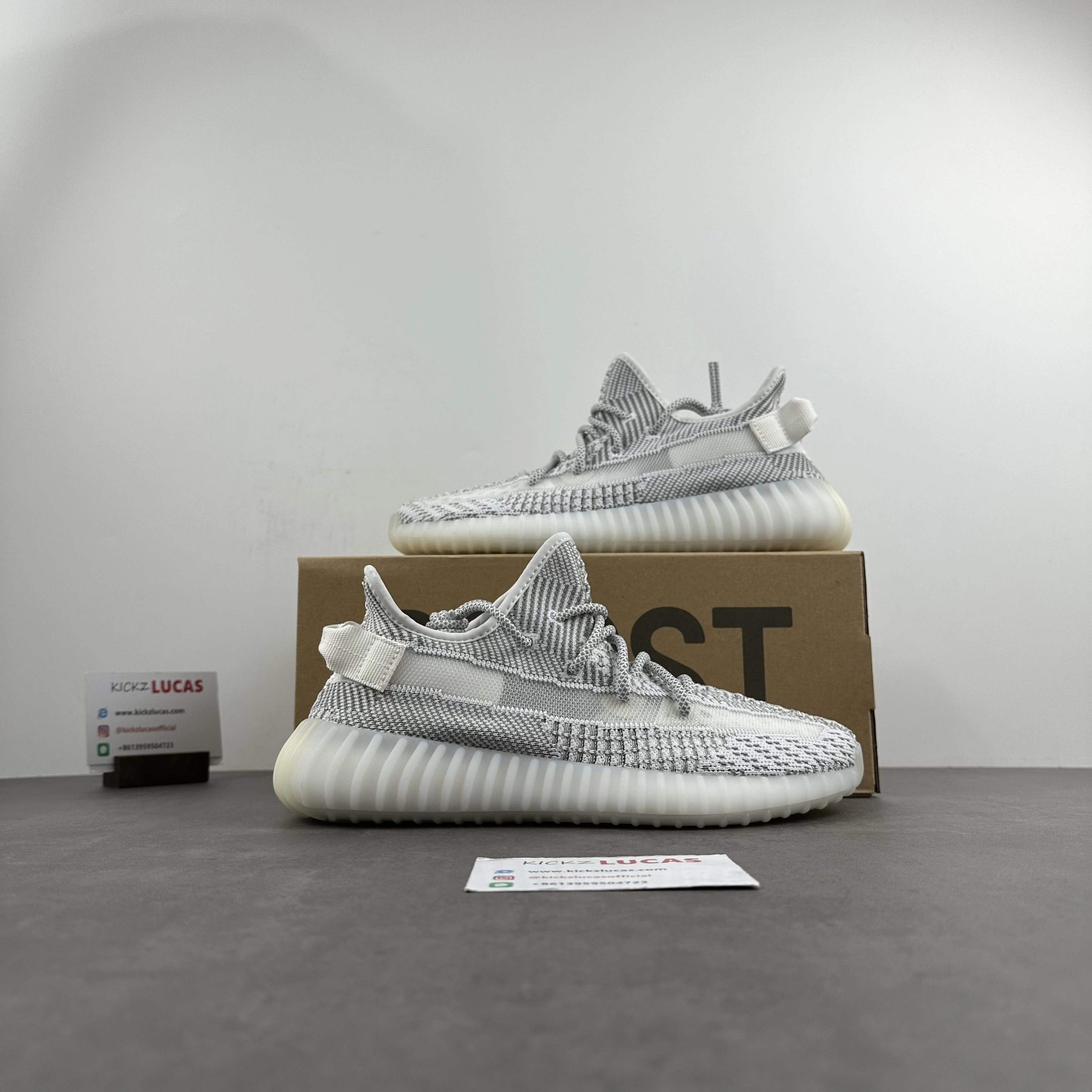 Affordable eezy Boost 350 V2 Static (Non-Reflective) EF 2613