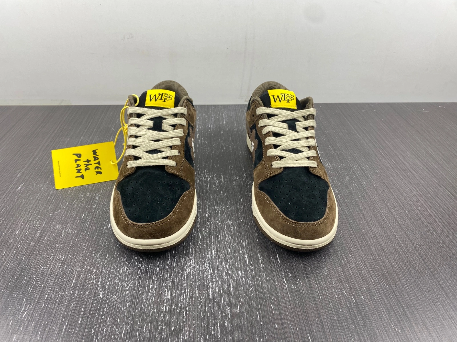 UrbanChic water the plant 1.0 DUNK LOW Mocha 113