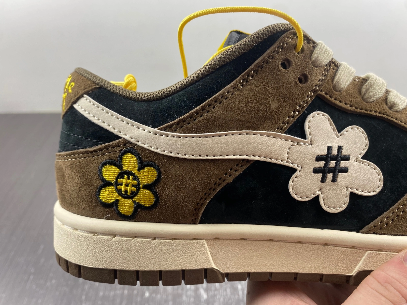 UrbanChic water the plant 1.0 DUNK LOW Mocha 113