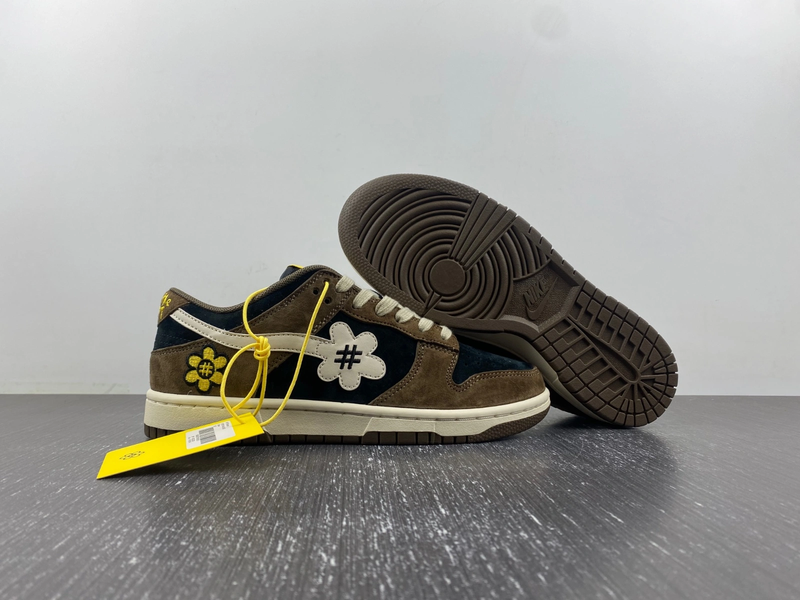 UrbanChic water the plant 1.0 DUNK LOW Mocha 113