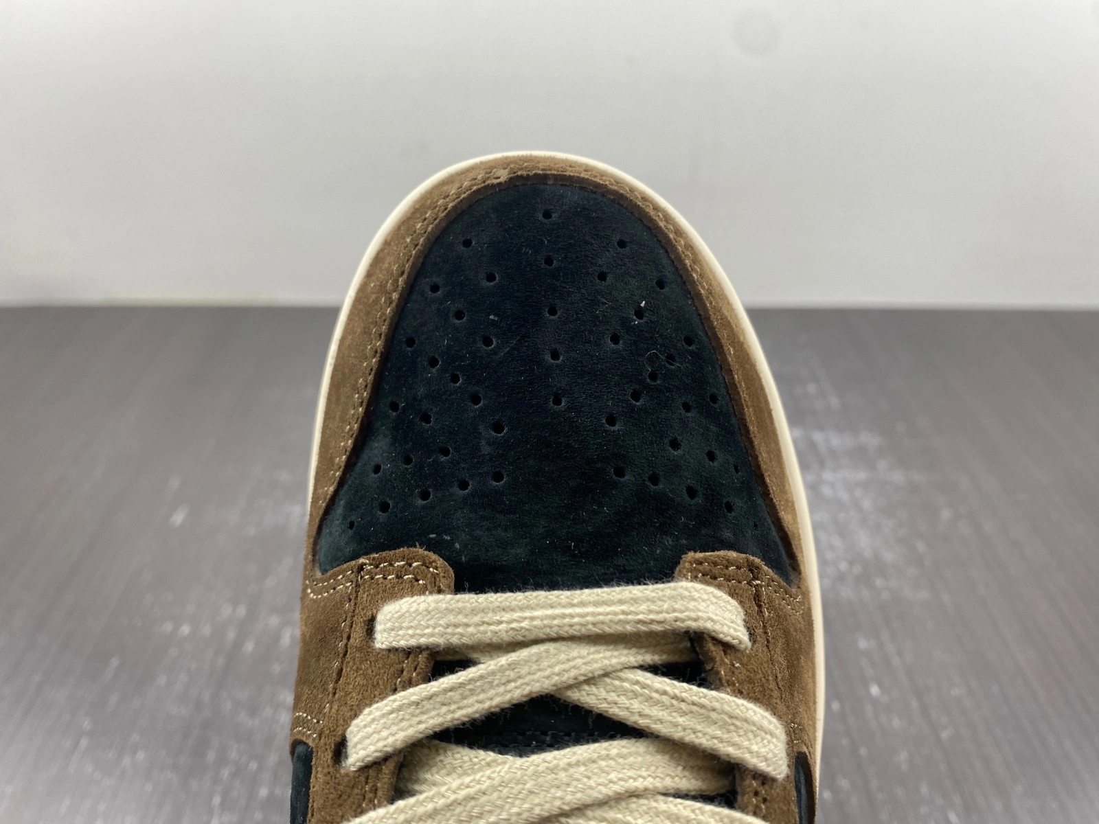 UrbanChic water the plant 1.0 DUNK LOW Mocha 113