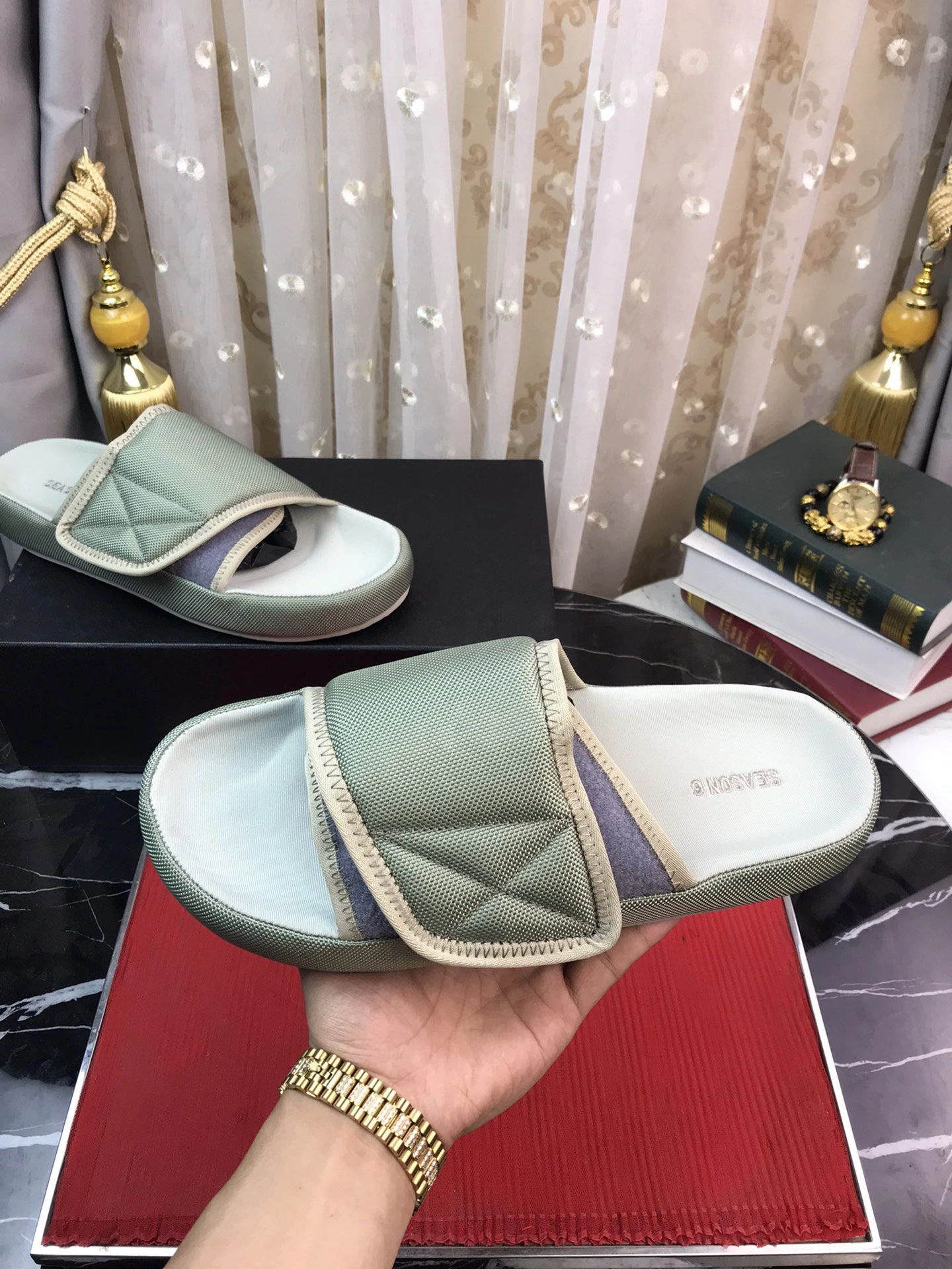 yeezy season Vibrant 2605