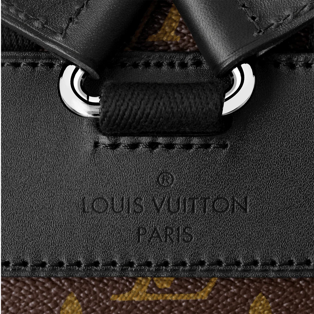 Louis Vuitton Christopher PM M43735