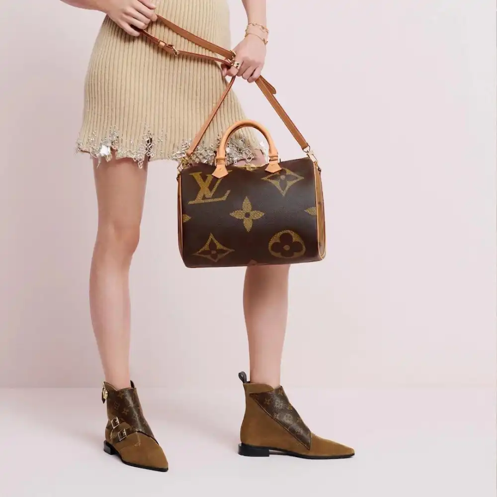 Affordable Louis Vuitton M44602 Speedy Bandouliere 30