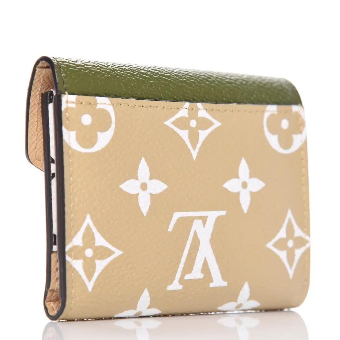 Cheap Louis Vuitton Monogram Giant Zoe Wallet Khaki M67640