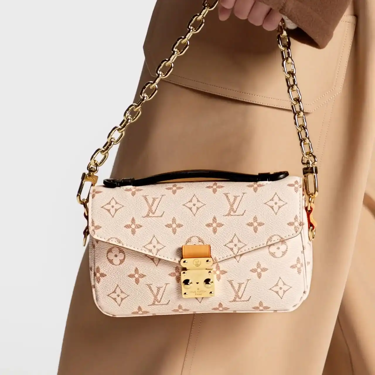 Cheap Louis Vuitton M46914 Pochette Métis East West