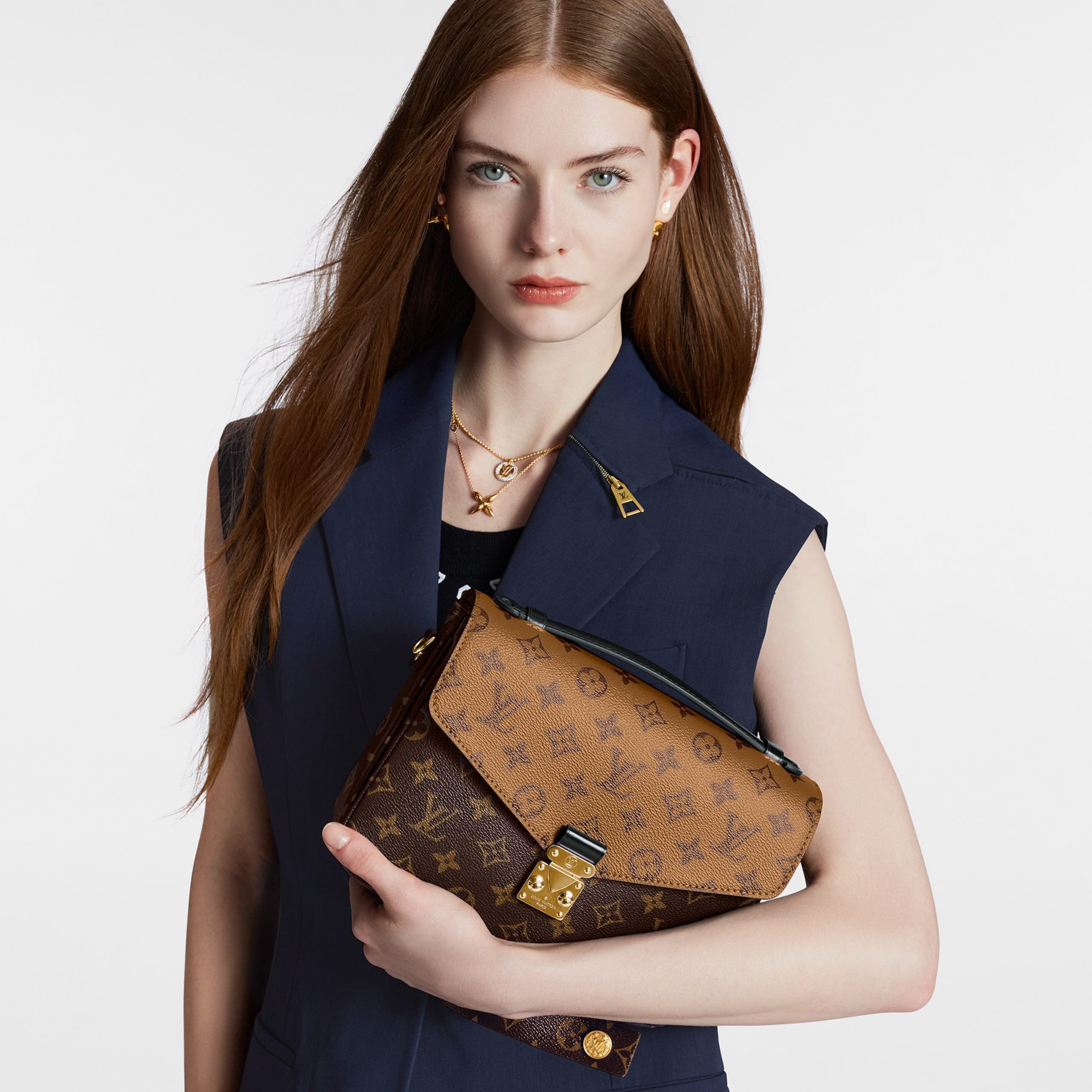 Lvlenka Louis Vuitton Pochette Metis M44876 Monogram Reverse