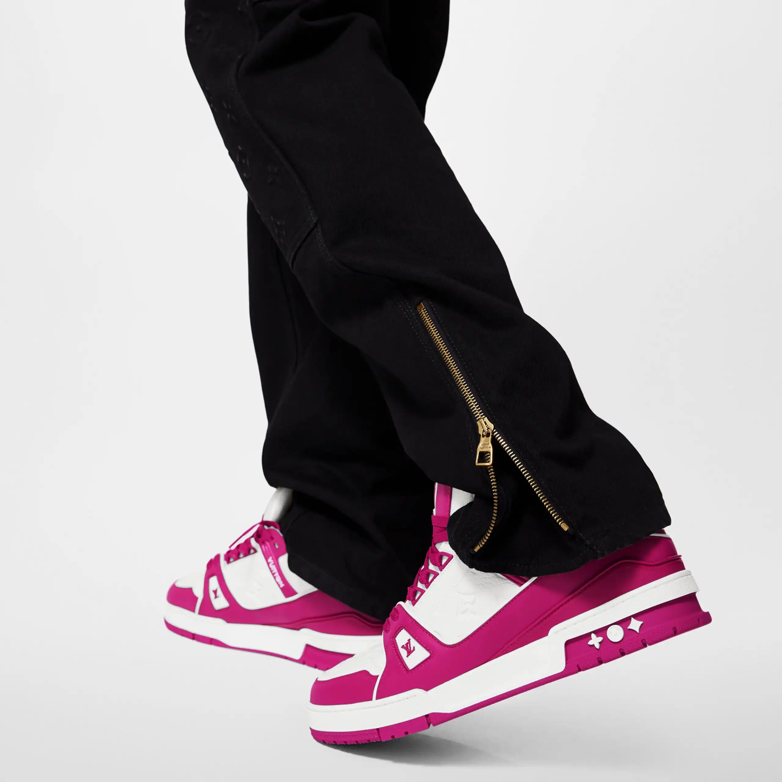 Affordable Louis Vuitton Trainer Sneaker Fuchsia 1ABOF2