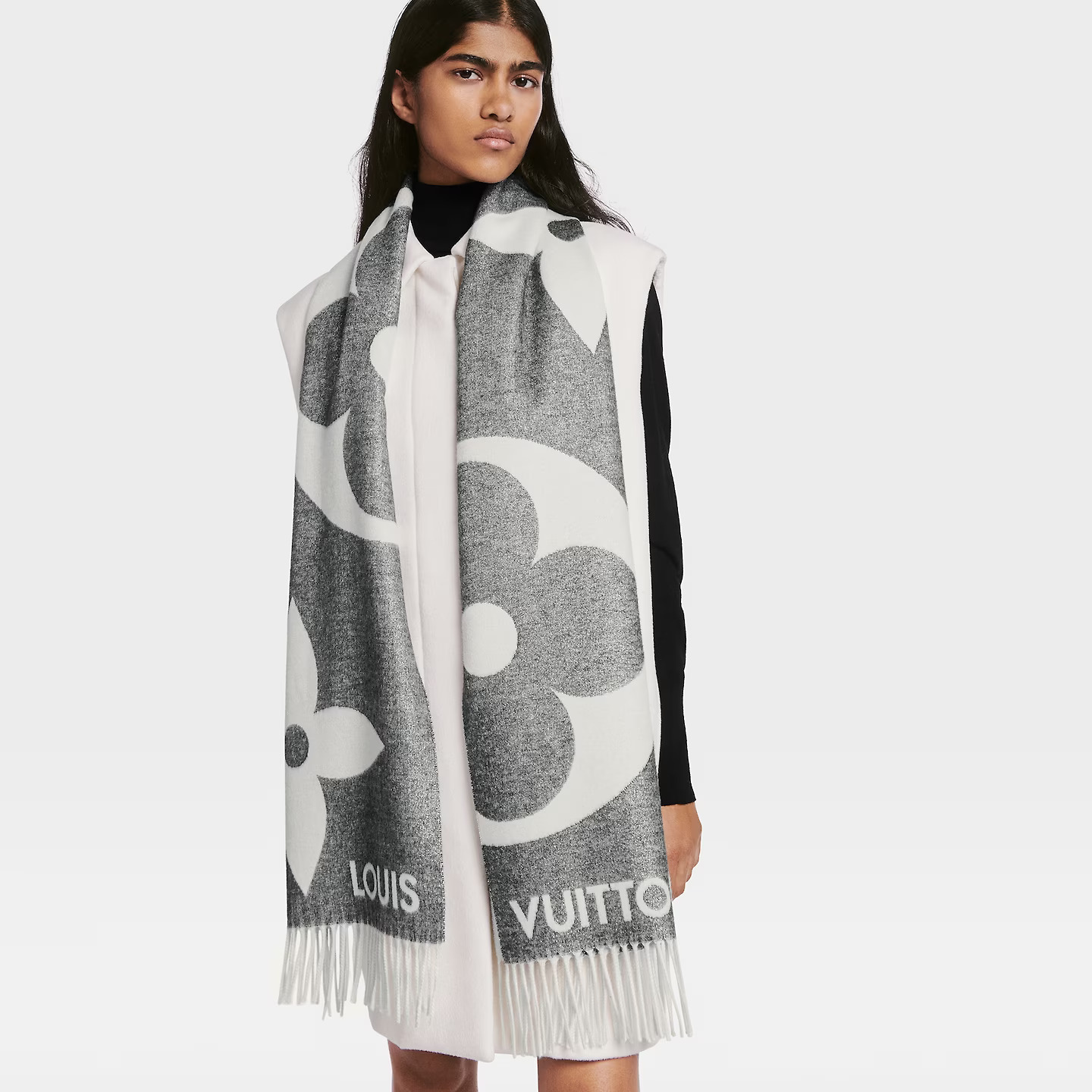 Lvlenka Louis Vuitton M78120 Ultimate Shine Scarf