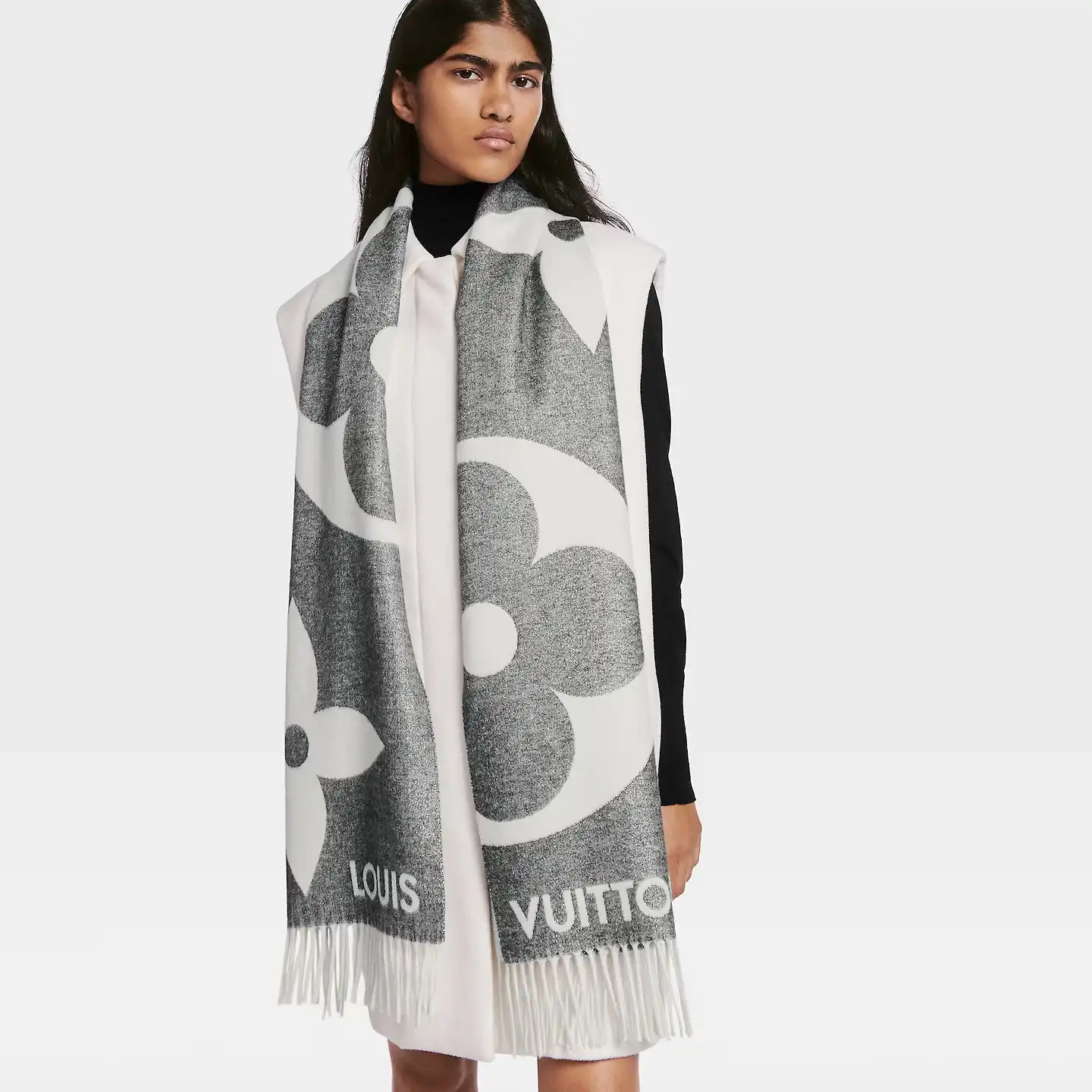 Affordable Louis Vuitton M78120 Ultimate Shine Scarf