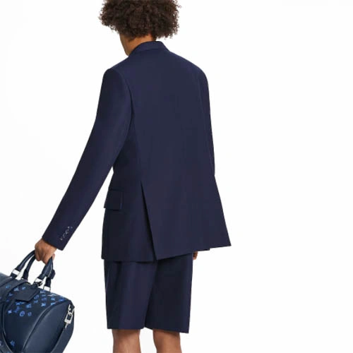 1A8R04 Light and slim coat