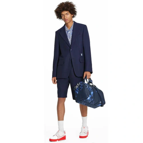 1A8R04 Light and slim coat