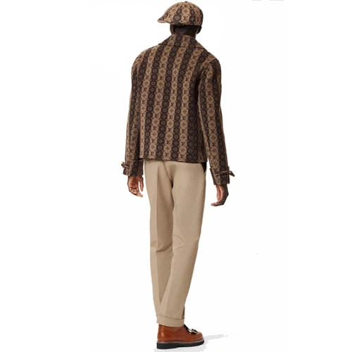 1A9K2F A broad striped jacket