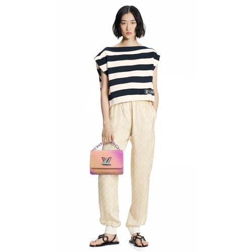 1A9XRV Flat neck sweater