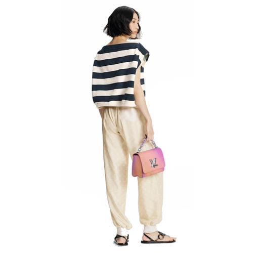 1A9XRV Flat neck sweater
