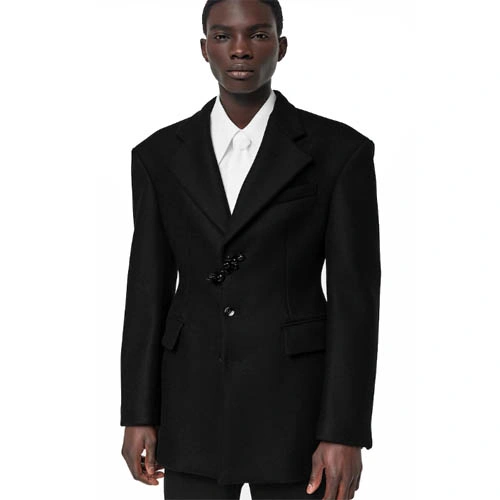 1AAHJW Standing up for a coat