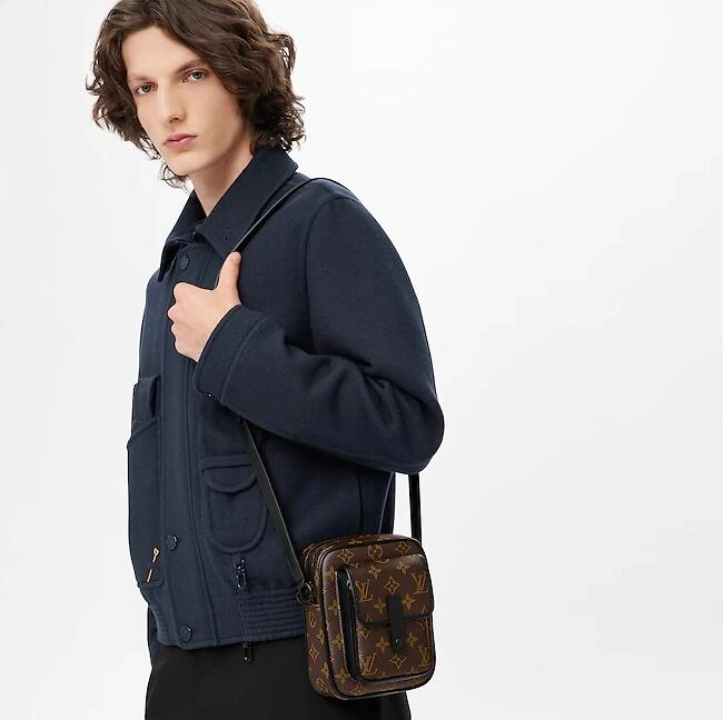 CHRISTOPHER WEARABLE WALLET M69404