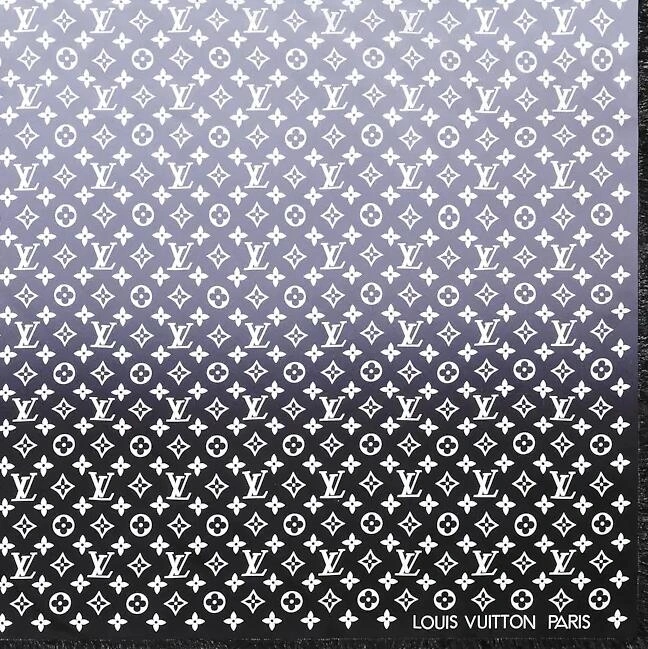 LV Now Double Face Shawl M76959