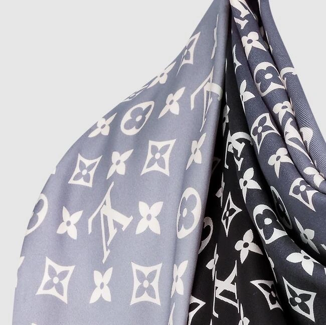 LV Now Double Face Shawl M76959
