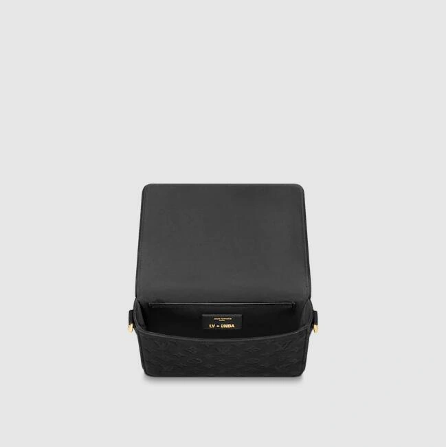LVXNBA STUDIO MESSENGER M58498